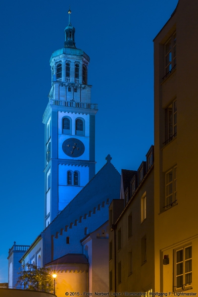 Wolfgang F. Lightmaster - Stadtillumination 30K Night Light Run Augsburg 2015 - Foto: Norbert Liesz