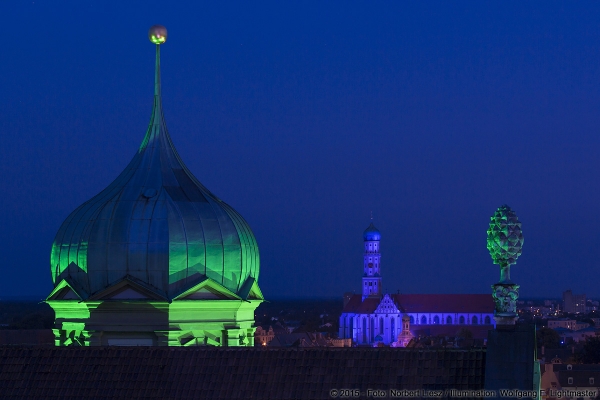 Wolfgang F. Lightmaster - Stadtillumination 30K Night Light Run Augsburg 2015 - Foto: Norbert Liesz