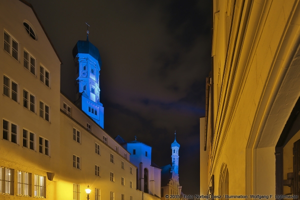 Wolfgang F. Lightmaster - Stadtillumination 30K Night Light Run Augsburg 2015 - Foto: Norbert Liesz